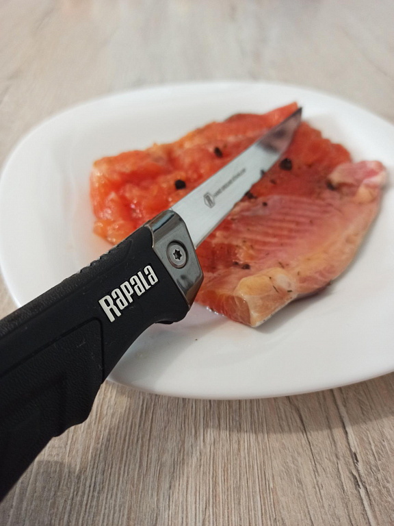 Филейный нож Rapala